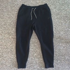 Like New Nike Tech Fleece Pants